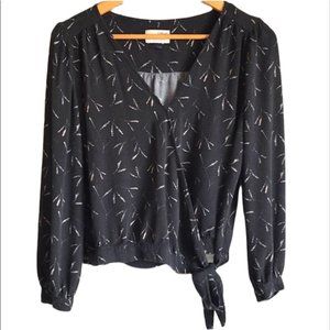 3/$15 Universal Thread Black and White Wrap Blouse